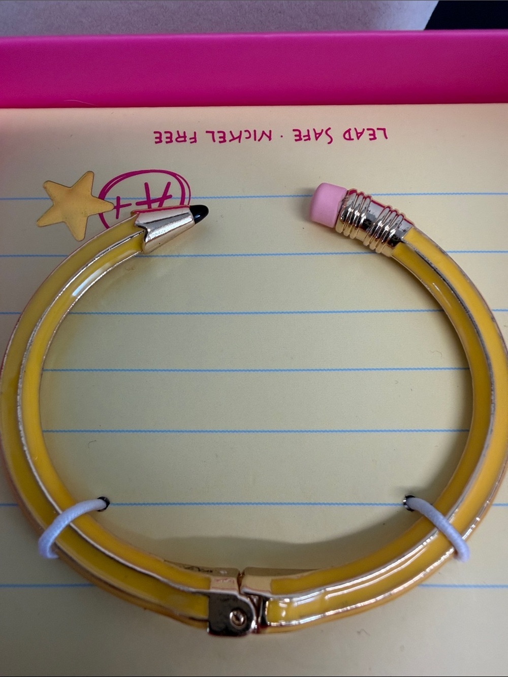 Betsey Johnson | Teacher Inspired Pencil Heart Earrings & Bracelet Set โ๏ธ๐ - Picture 8 of 9